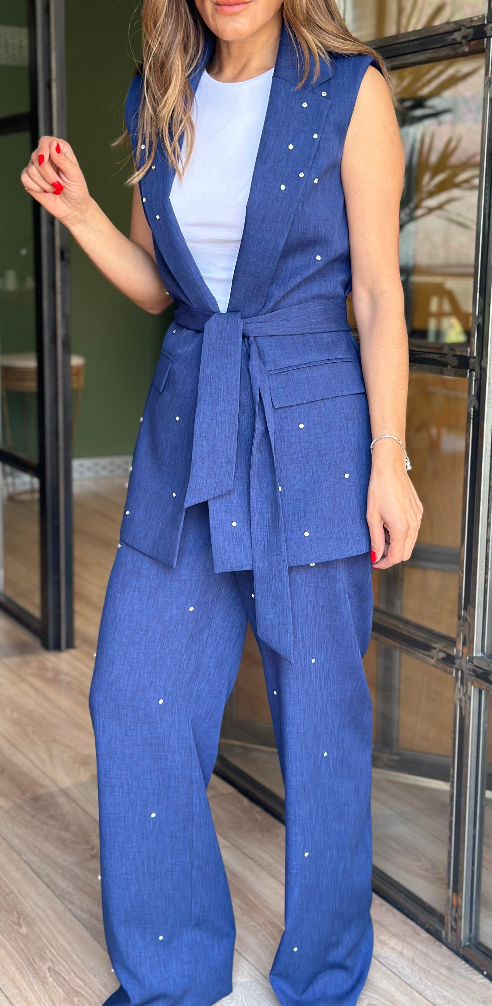 INDIGO Color Pearl Decorated Co-ord set